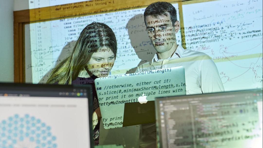 Pierre Genevès et Amela Fejza étudient des structures de graphes